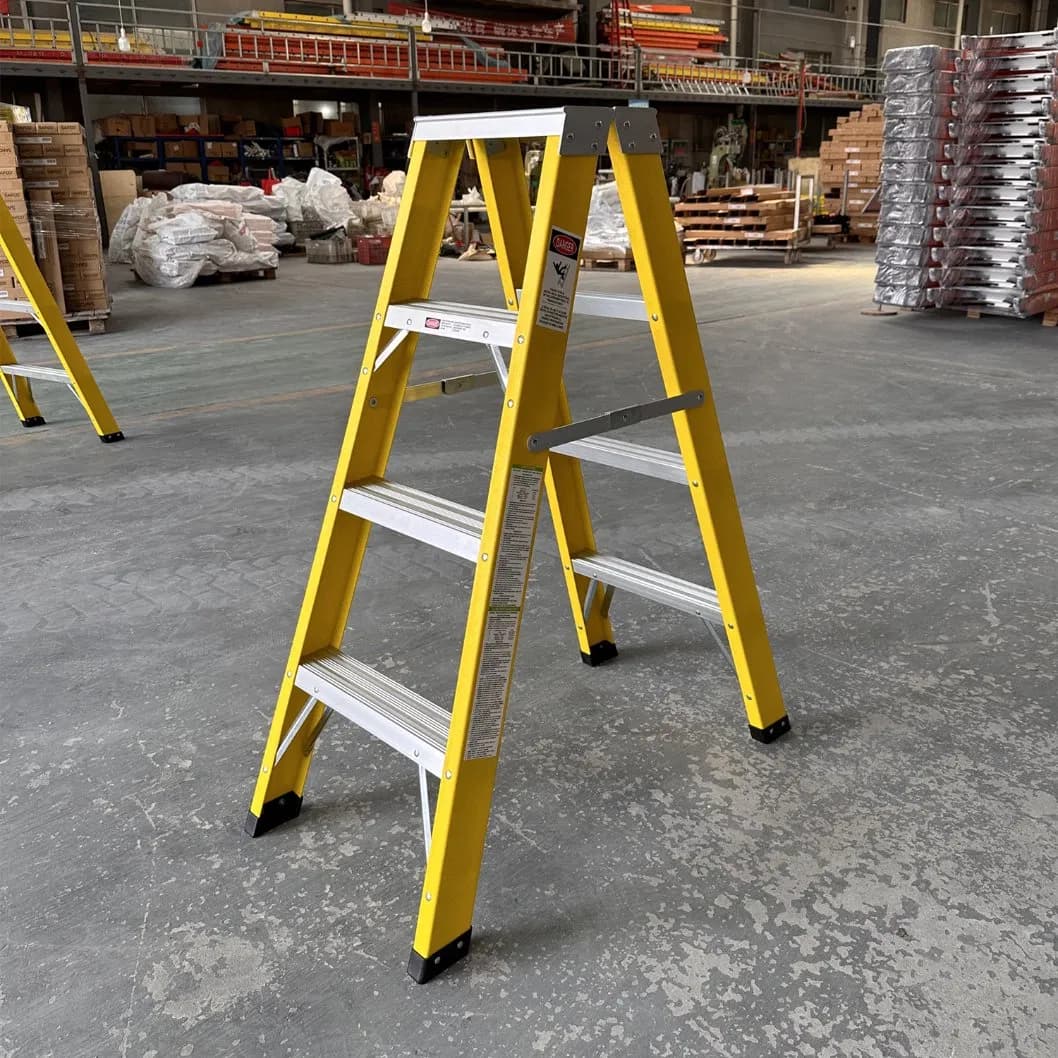 Double Sides Step Ladder/ Fiberglass Ladder