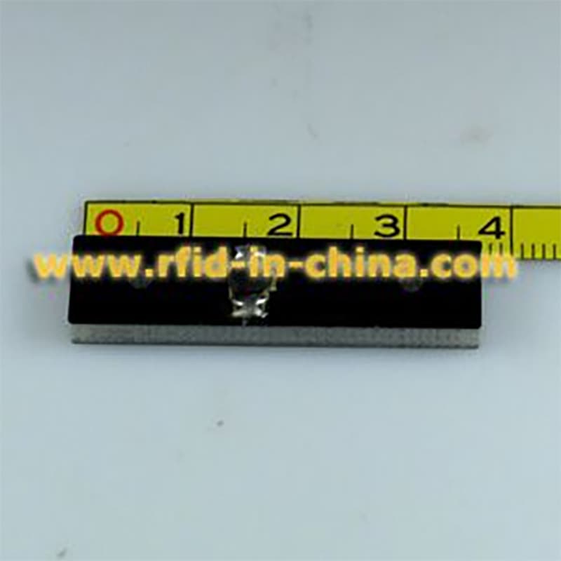 UHF on-Metal Tag - 08