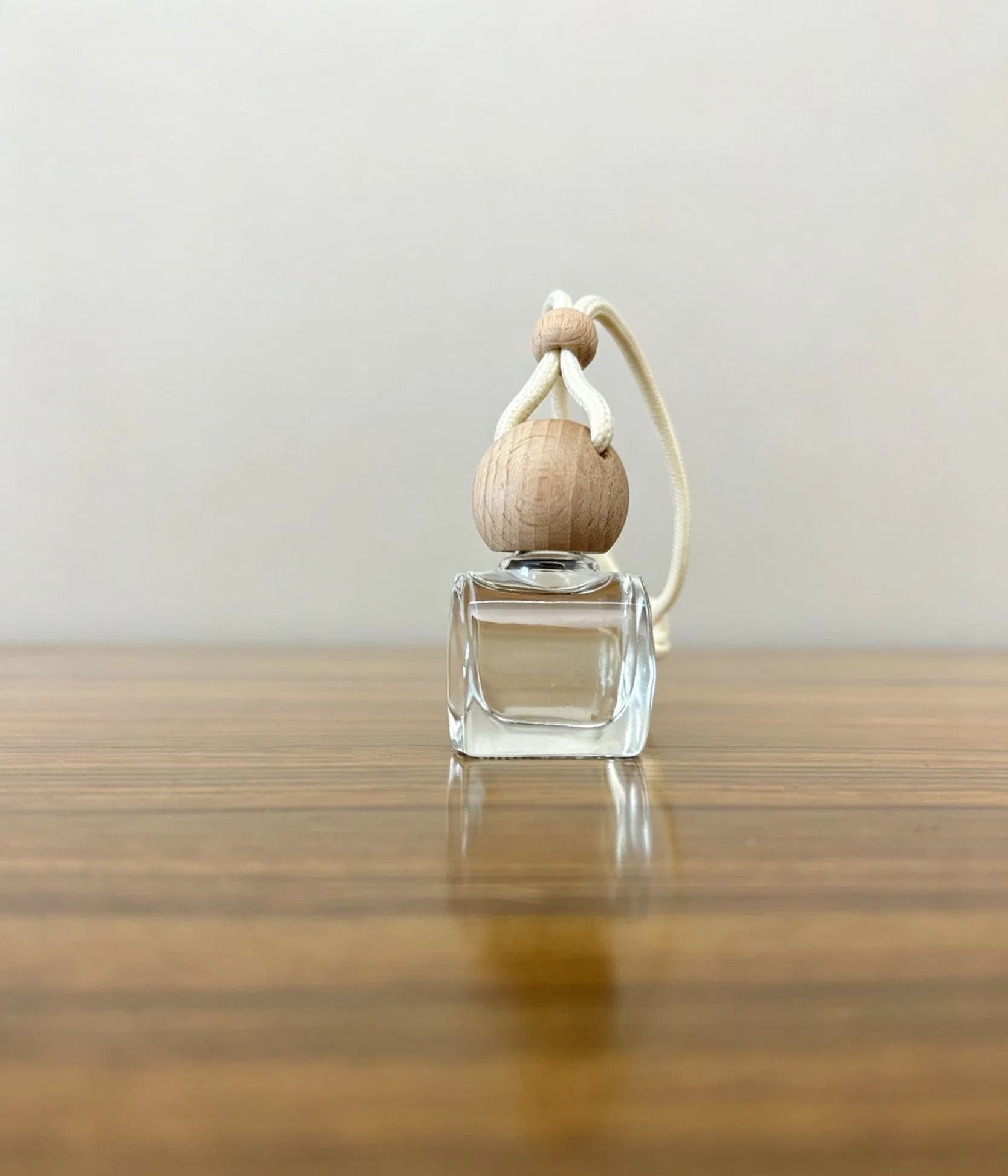 Glass Bottle Car Diffuser with Wooden Cap