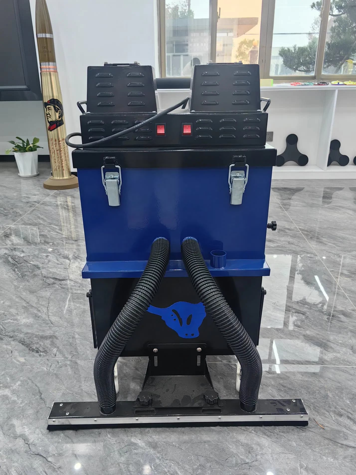 Xgn-300 Dual Head Industrial Vacuum Cleaner