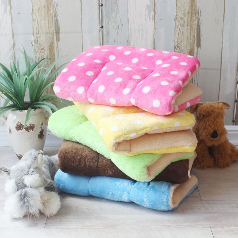 Polyester Coral Fleece Fabric Dog Mat Bed