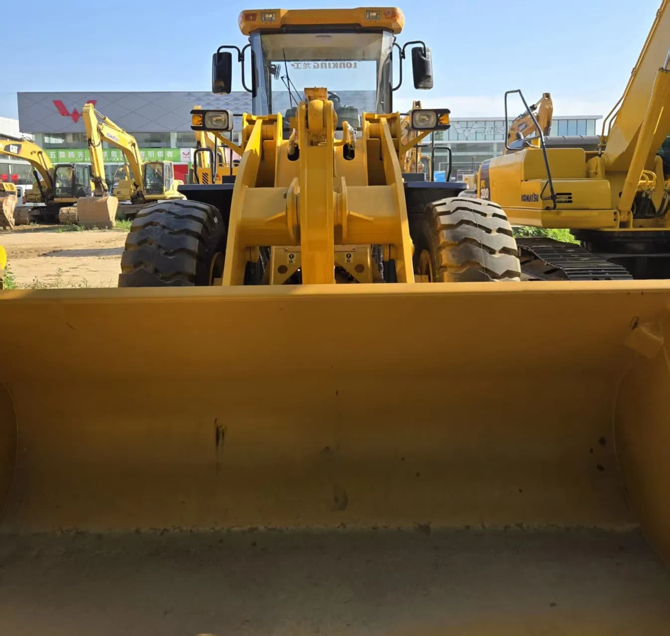 LG855b Wheel 5-Ton Loader (Rock King)