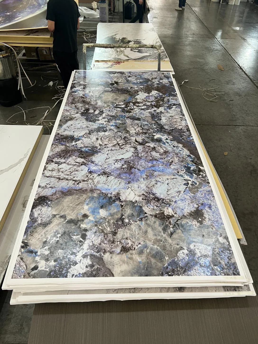 Wood Veneer Carbon Fiber Board Wall Panel Material