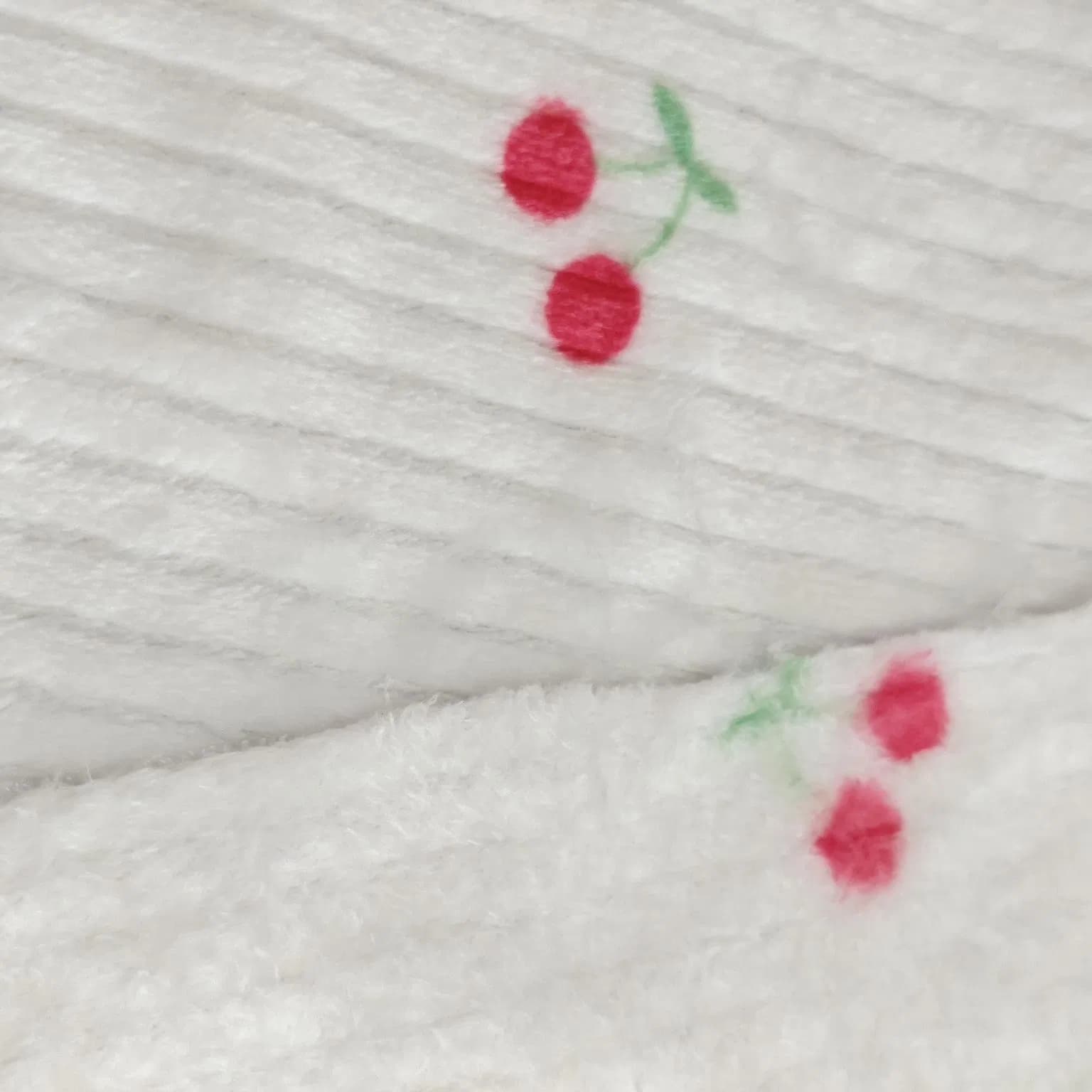 Cherry Printed Fleece Flannel Fabric 180cm-230cm 240GSM