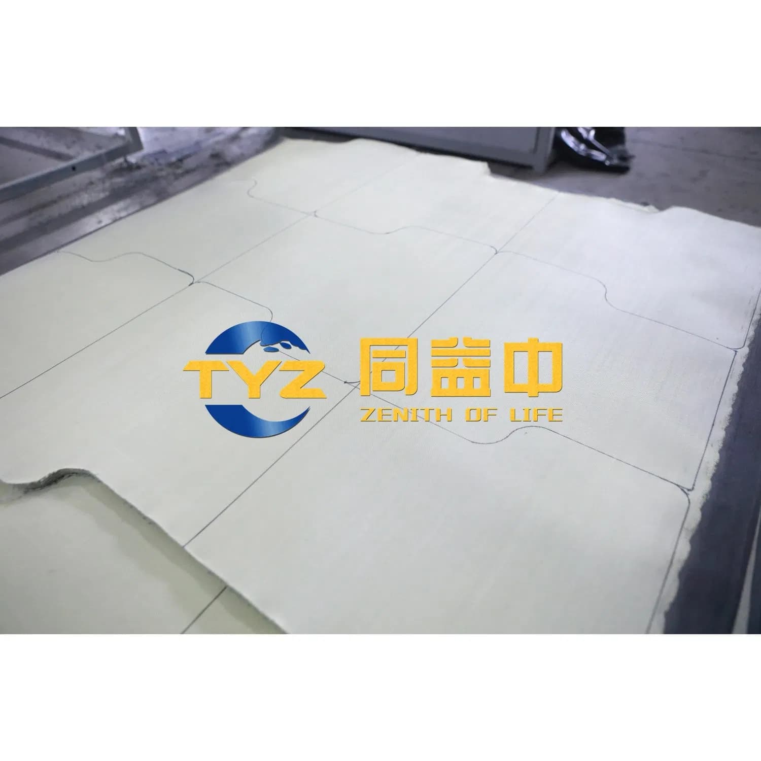 High Performance Lightweight Composite Materials UHMWPE Cloth 120GSM Polyethylene UHMWPE Vest Fabric