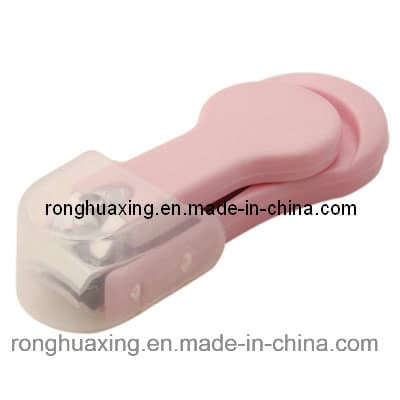 Lfbg Qualified Baby Nail Clipper with Catcher and Protected Cap N-602sf