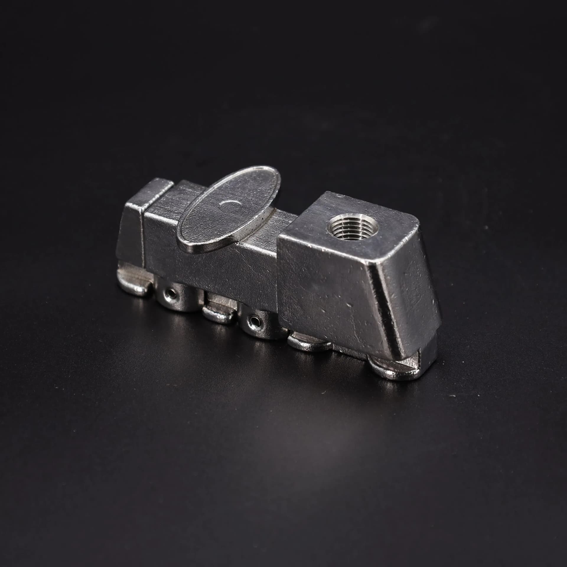 Iron /Metal Steel Brass Sand Casting Partsfor Precision Auto Spare Motor/Pump/Engine/Motorcycle/Embroider