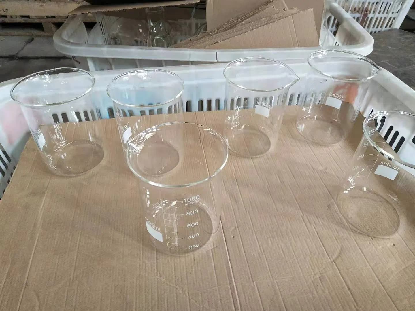 Chemistry Beaker Shot Glass Set Unique Drinkware for Whiskey Tequila Vodka and Other Spirits
