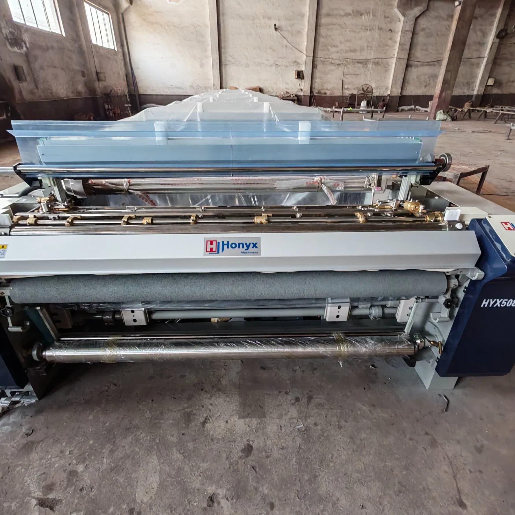 High-Speed Precision Waterjet Technology Is Used to Enhance Fabric Processing and Yield