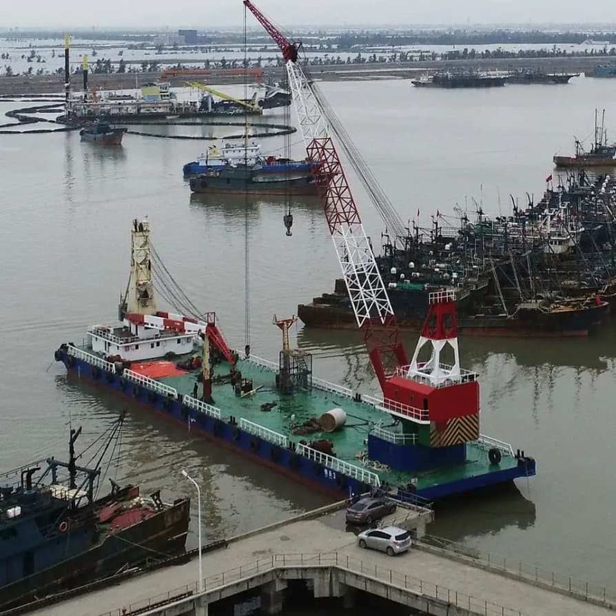 Marine Hydraulic Deck Crane Mounted on Boat 16t Floating Crane