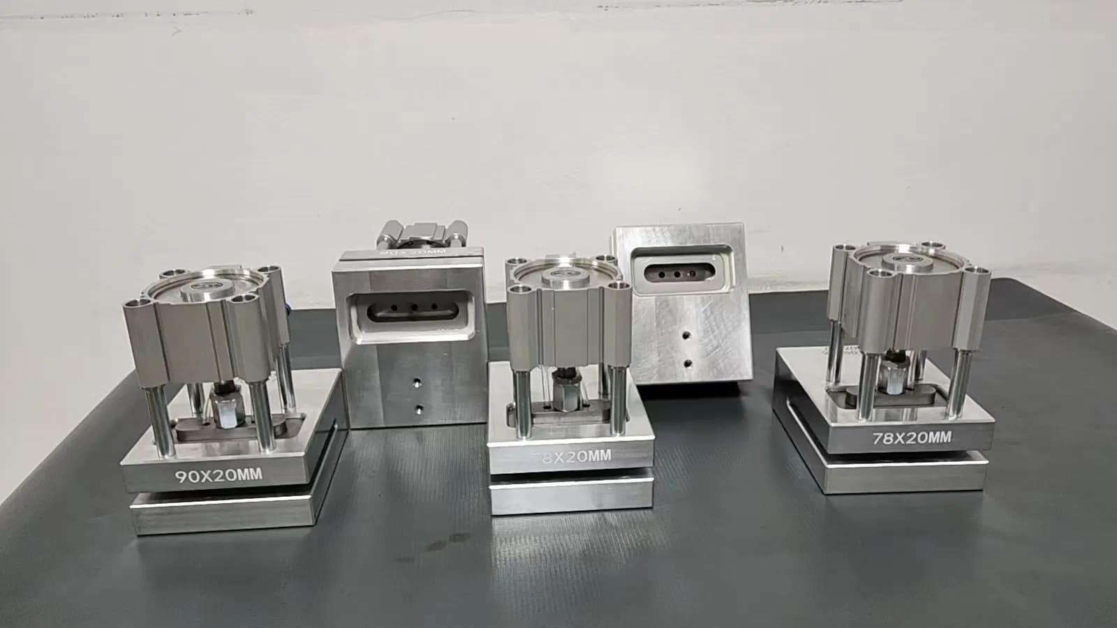 High Quality Tear Notch Single-Hole Punching Machine Bags Making Machines Parts for Plastic Bag