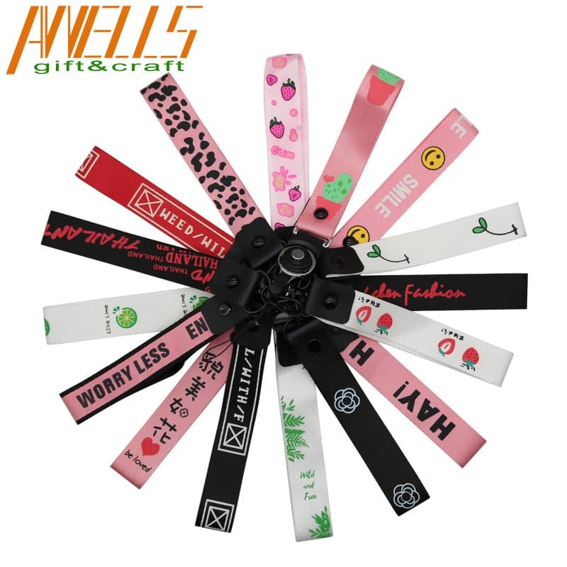 Fashion Designer Phone Lanyard Keychain Straps Neck ID Card Lanyard Wrist Short Strap