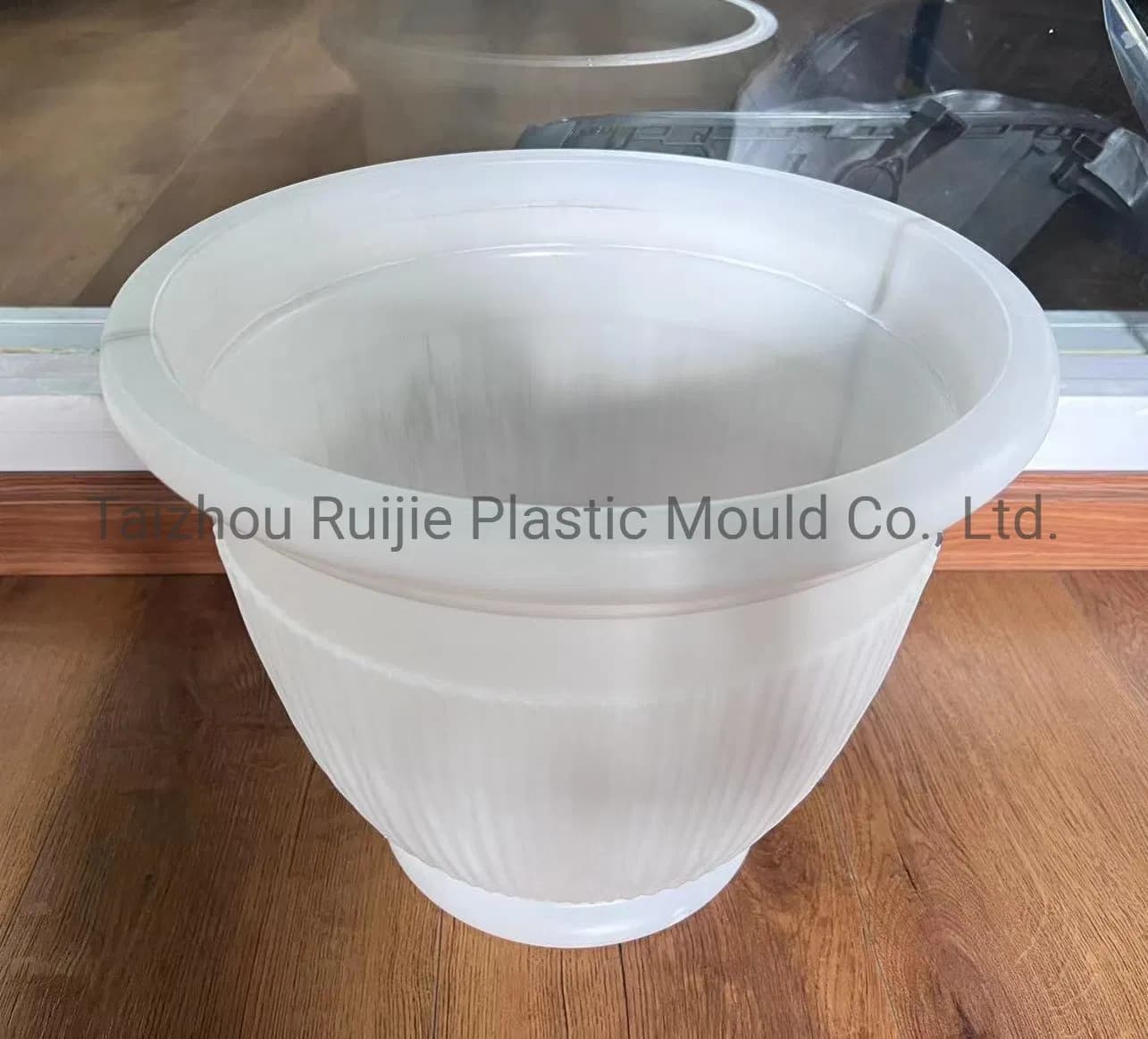 Plastic Blow Mould for Big Plastic Flower Pot Mold Blow Molding