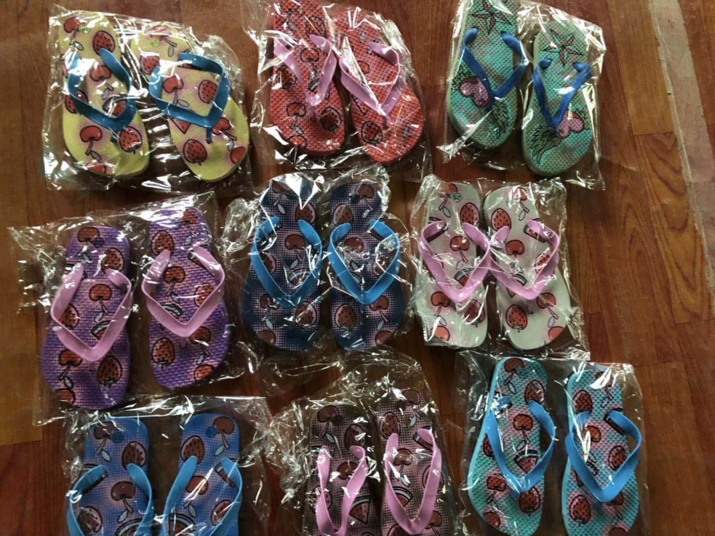 Mix Style Children Fashion Sandals Slippers Stock Shoes Flip Fliops Stock (FF194-2)
