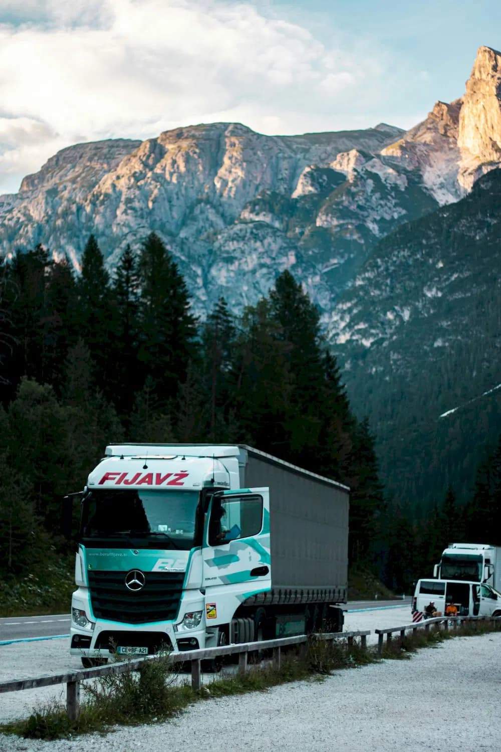 China to Italy Truck Shipping Logistics DDP Customs Clearance Service