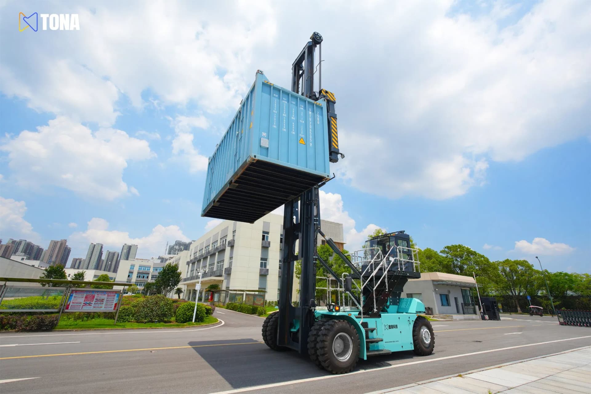 7 Stack 9ton Empty Container Handler Electric Power