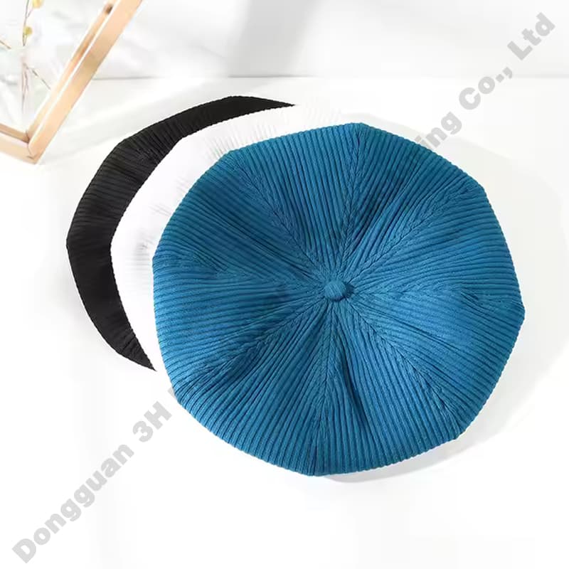 Wholesale Beret Cute Artist Hat Girls Corduroy French Polar Fleece Fall Winter Fashion Printed Outdoor