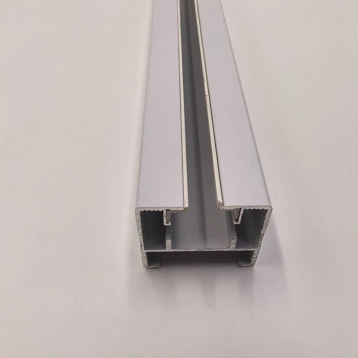 U-Shaped Aluminum Curtain Track for Effortless, Silent Movement