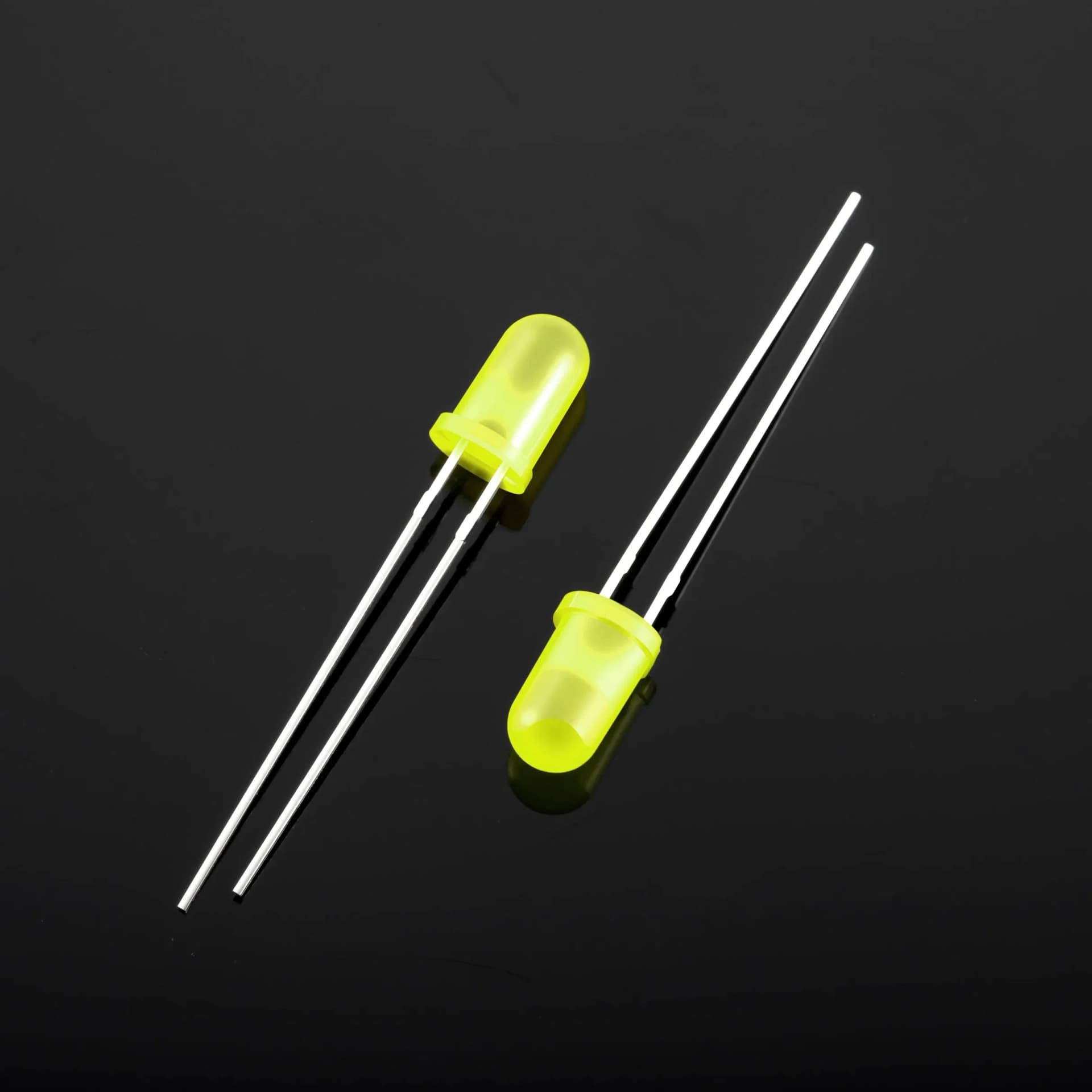 3mm 5mm 8mm Red Green Blue Yellow Round Oval Straw Hat DIP LED Chip