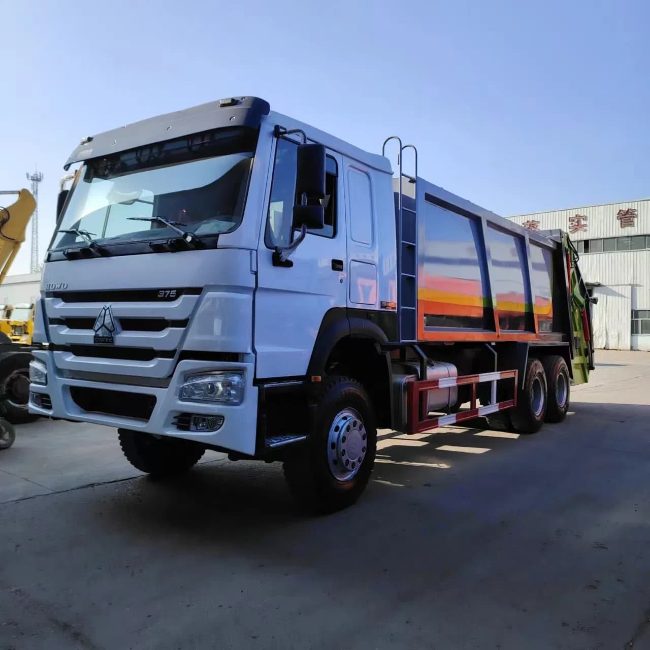 Second Hand 16cubic Meters Rear-Loading HOWO Shacman Compression Compaction New Garbage Truck