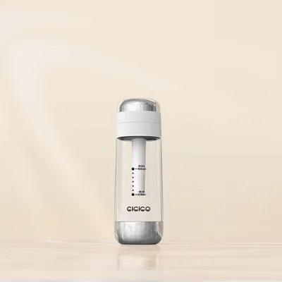 Home Soda Maker for Instant Carbonated Beverage Creation