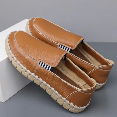 Super Soft All Cowhide Men's Shoes with Anti Slip and Casual Driving