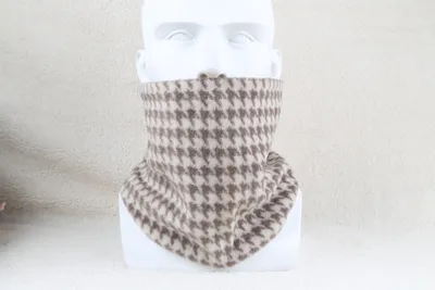 Thousand Bird Pattern Fashion Neckband The Neckband with Thousand Bird Pattern Is Used to Keep Warm Outdoors in Winter