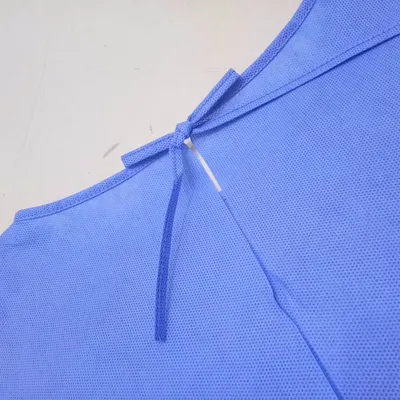 Safety Workwear Clear High Filtering Efficiency Surface Moisture Resistance Isolation Gown