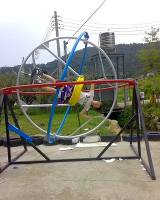 1 Person Gyroscope (YY-9201)