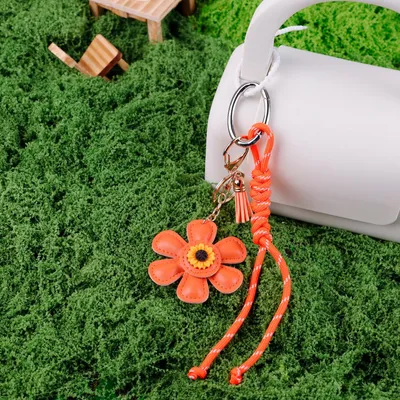 Flower Shape Bag Charms - Cartoon Keyring Decor for School Backpacks & Kids Purses