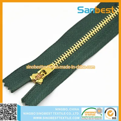 High Quality Metal Zipper with Fashion Design and Beautiful Color