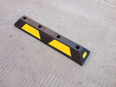 Recycled Rubber Car Parking Stopper (CC-D25)