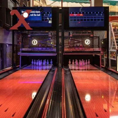 Interactive Duckpin Bowling Machine for Family Arcade Entertainment