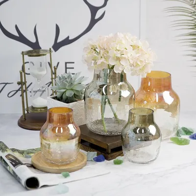 Wholesale Cheap Home Decoration Color Art Handmade Blown Colored Glass Vase for Wedding Decoration