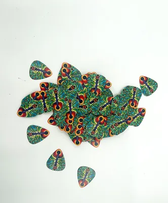 Hot Sale Custom Logo Color Celluloid Guitar Picks Factory Price (LZSGP02)