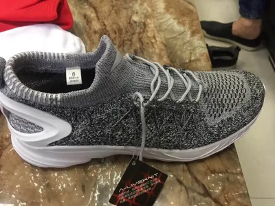 2019 New Type of Shoe Upper Machine