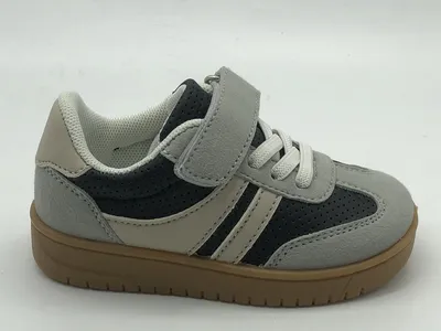New Fashion Style OEM Kids Casual Shoes in Stcok