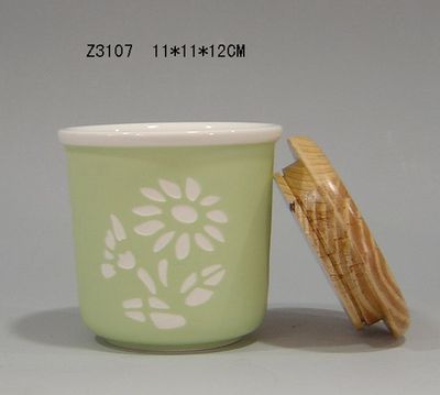 Porcelain Canister with Wood Lid (Z-3107)