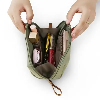 Portable Mini Lipstick Pouch, Lightweight Cosmetic Storage Bag for Travel Daily Use