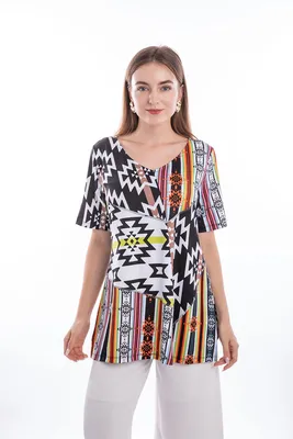 2022 Latest Fashion Pattern Design for Women′ S Tops