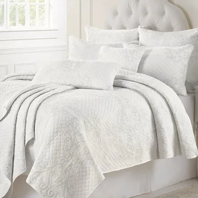 Customized Prewashed Durable Comfy Bedding Quilted 1-Piece Bedspread Coverlet Set for 42