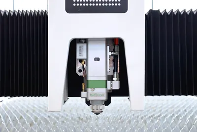 1.5kw Fiber Laser CNC Machine Sheet Metal