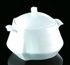 Soup Tureen (y3998)