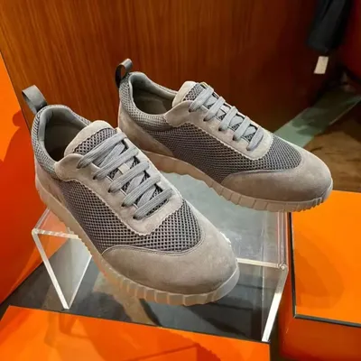 Designer Men's Retro Casual Lace-up Sneakers Breathable Mesh Slip Resistant Sports Shoes