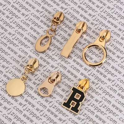 Factory Direct Clothing Accessories Box and Bag Pendant Zipper 3 Resin Base Spray Ring Nylon Zipper Head