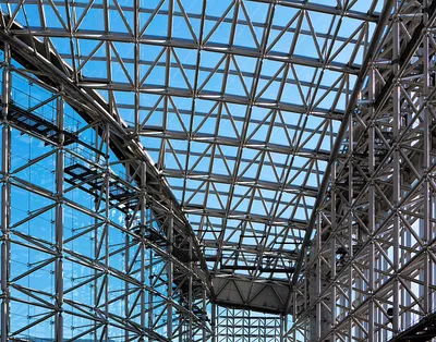 Metal Ceiling and EPS Insulation in Steel Frame Construction