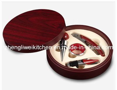 Wine Accessories in Round Box (608110)