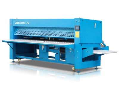 Industrial Laundry Sheet Folding Machine 3300mm / Automatic Folder