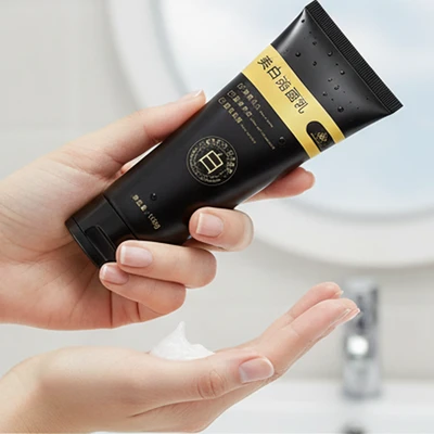 Revitalizing Oil Control Facial Cleanser for Fresh Skin