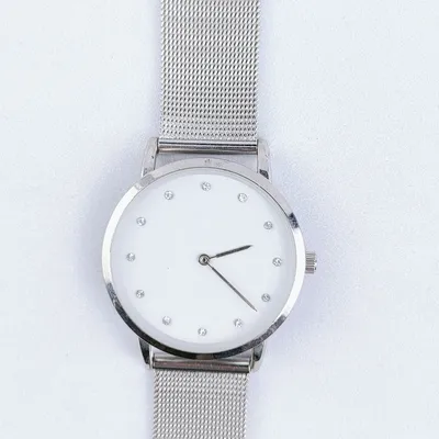 R1118 Silver Luxury Star Diamond Set Quartz Ladies Watch